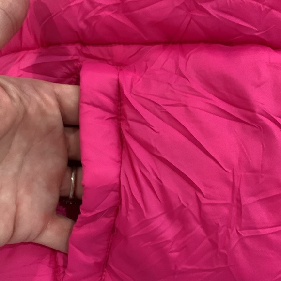 Simply Southern Bright Pink Packable Vest - Picture 6 of 13